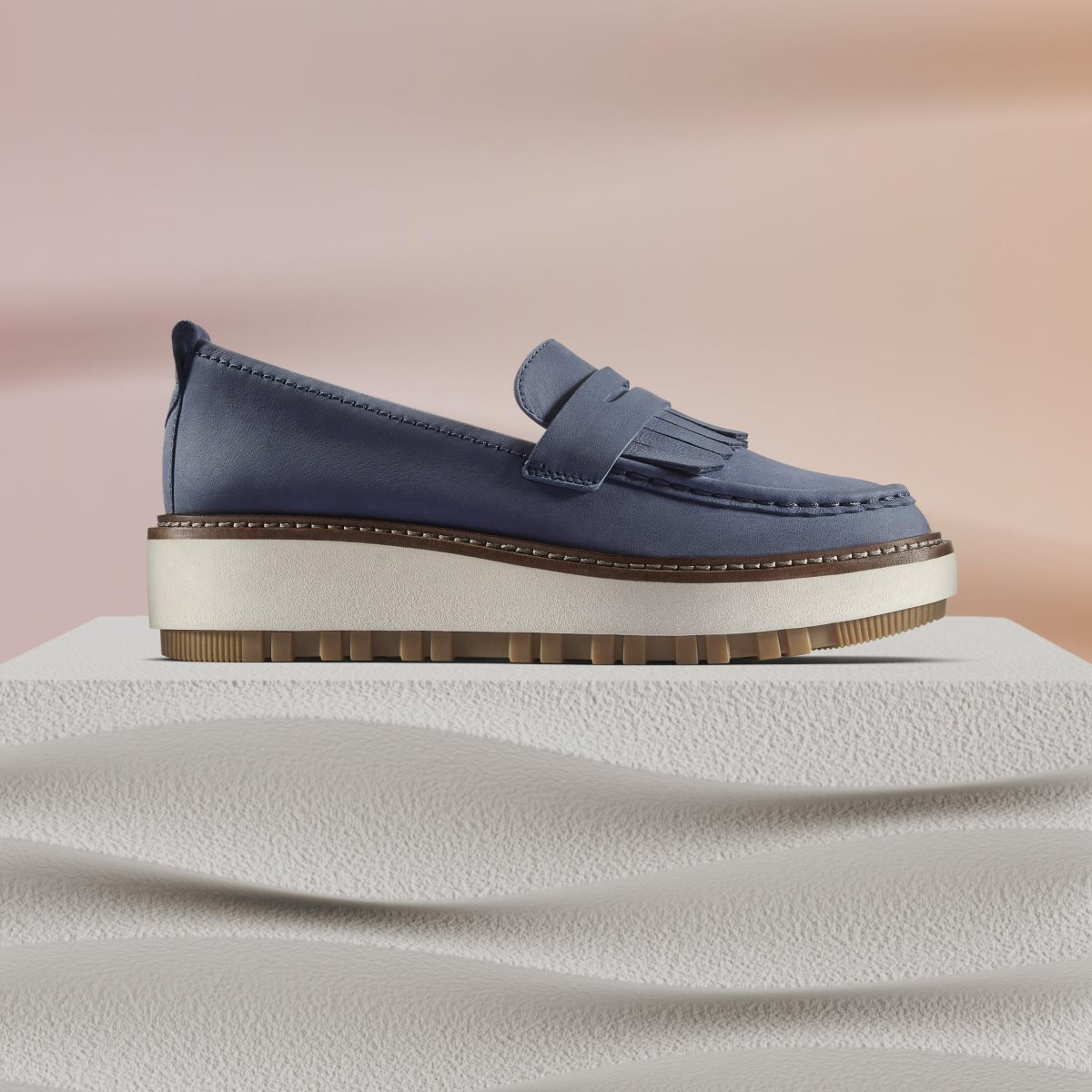 Clarks Orianna Loafer Navy Nubuck Kadın Platform Ayakkabı Lacivert | 92801OTWP