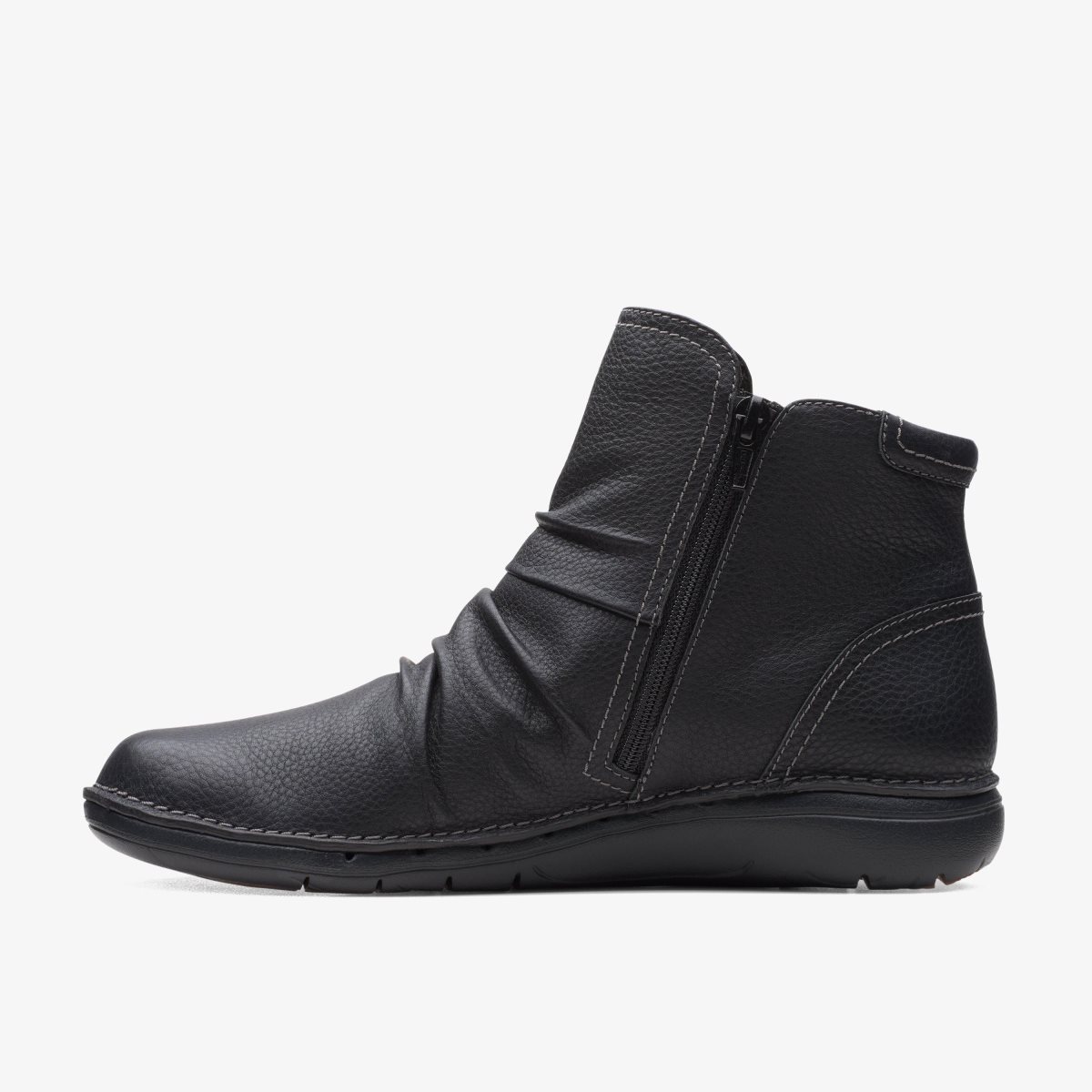 Clarks Un Loop Top Black Leather Kadın Bot Siyah | 75614KGJQ